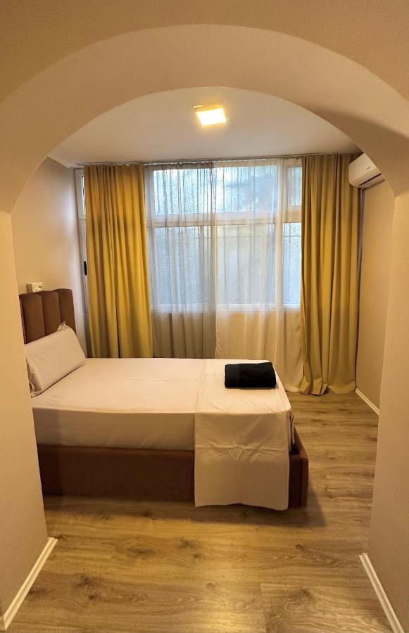 Bejart Apartment 5 Tirana Bagian luar foto