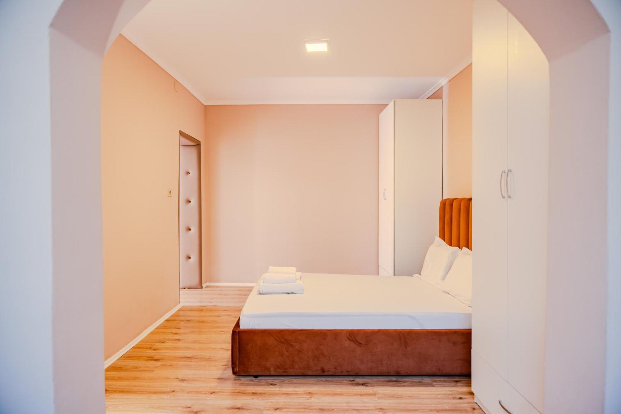 Bejart Apartment 5 Tirana Bagian luar foto